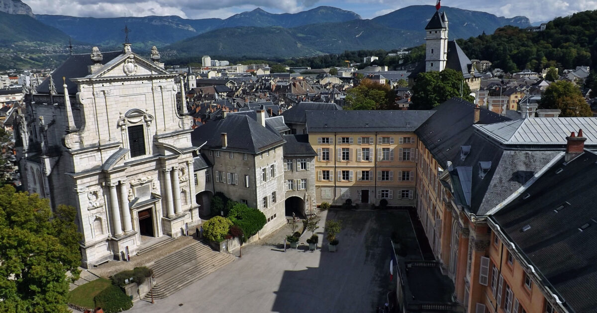 Casting figurants de 16 à 90 ans à Chambéry pour la série Le Tour